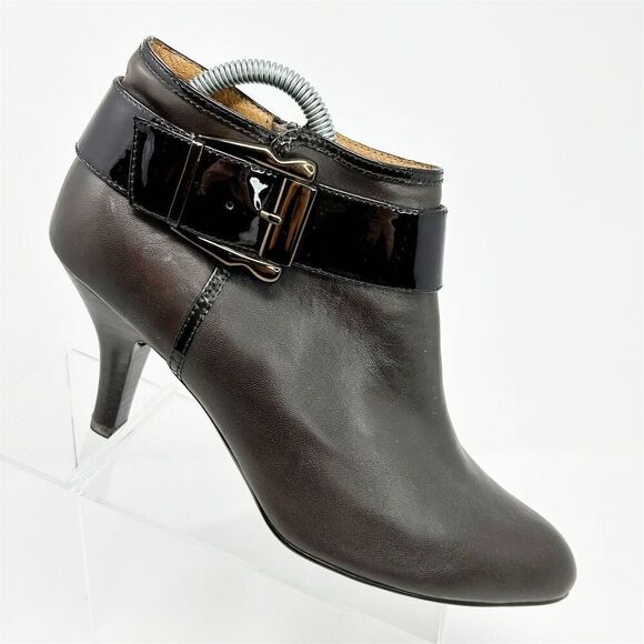 Sofft Bourges Chocolate Brown Leather Heeled Ankle Bootie Size 9.5 Buckle - Picture 1 of 12